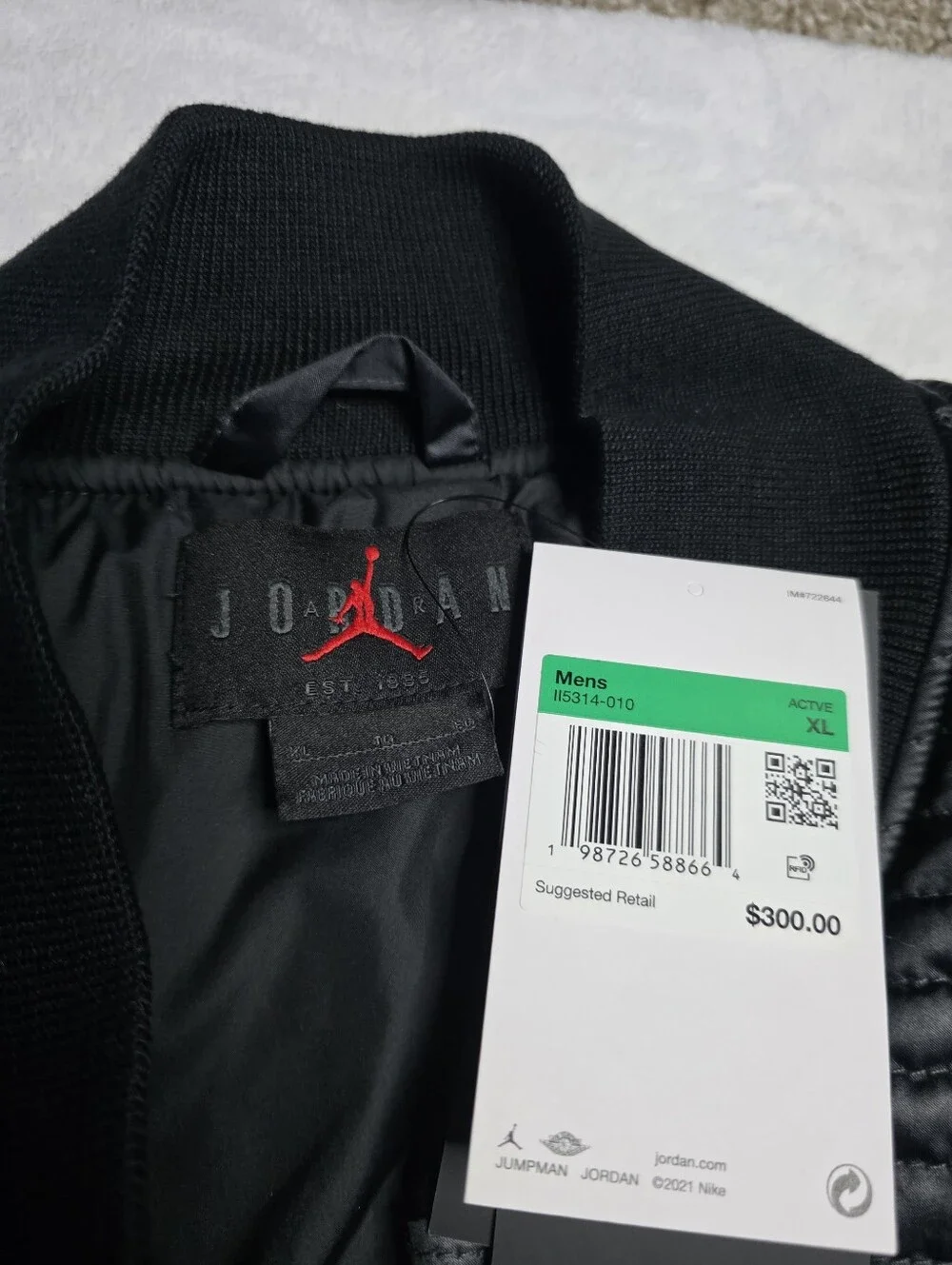 Nike Air Jordan Flight Black Quilted Bomber Jacket Men’s XL NWT